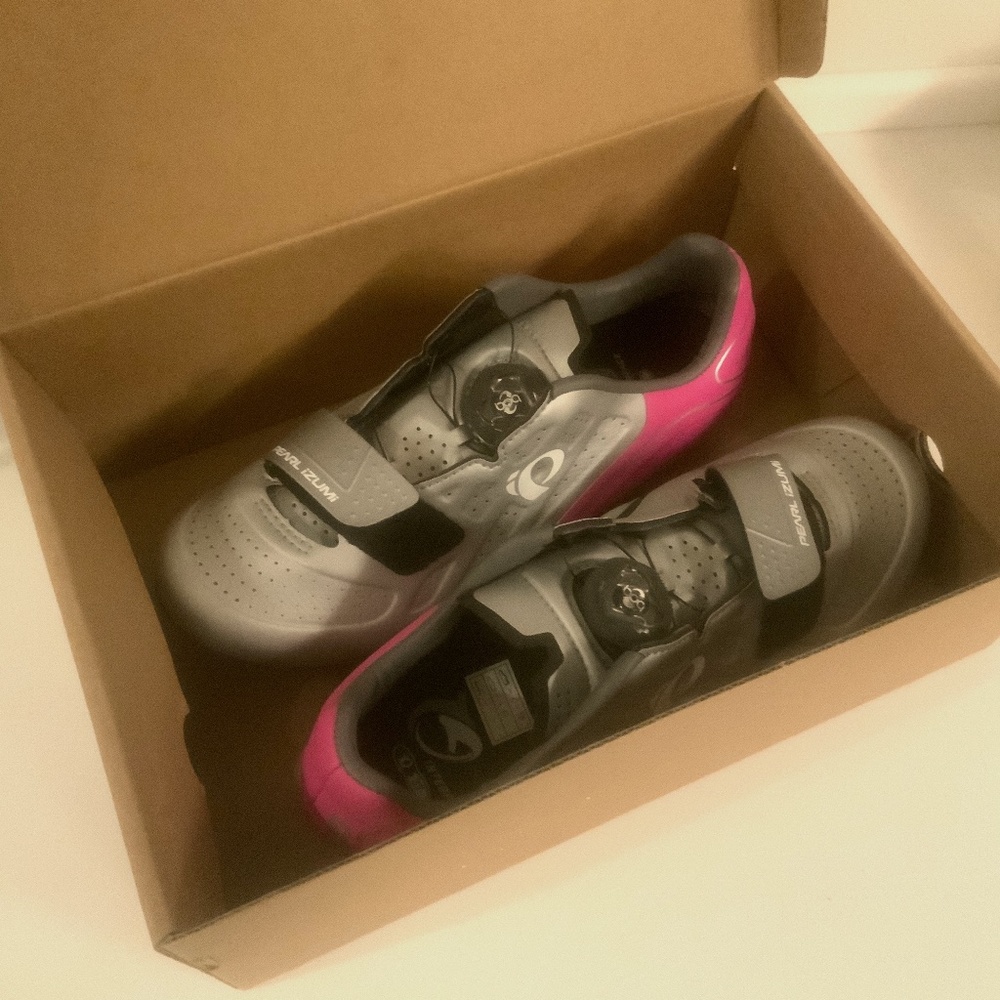 Pearl Izumi W Elite Road v5 | Biking Shoes | Women’s US Size 6
